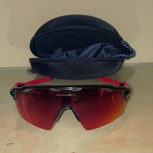 Oakley Baseball glasses, Red & black Radar Ev